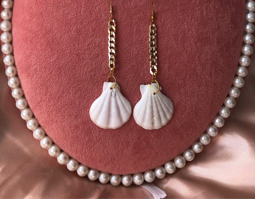 Seashell chain earrings