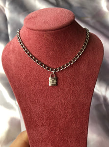 Lock pendant necklace