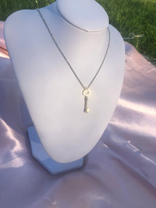 The key pendant necklace