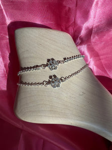 Snowflake anklet