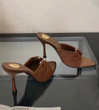 Buckle pointy mules