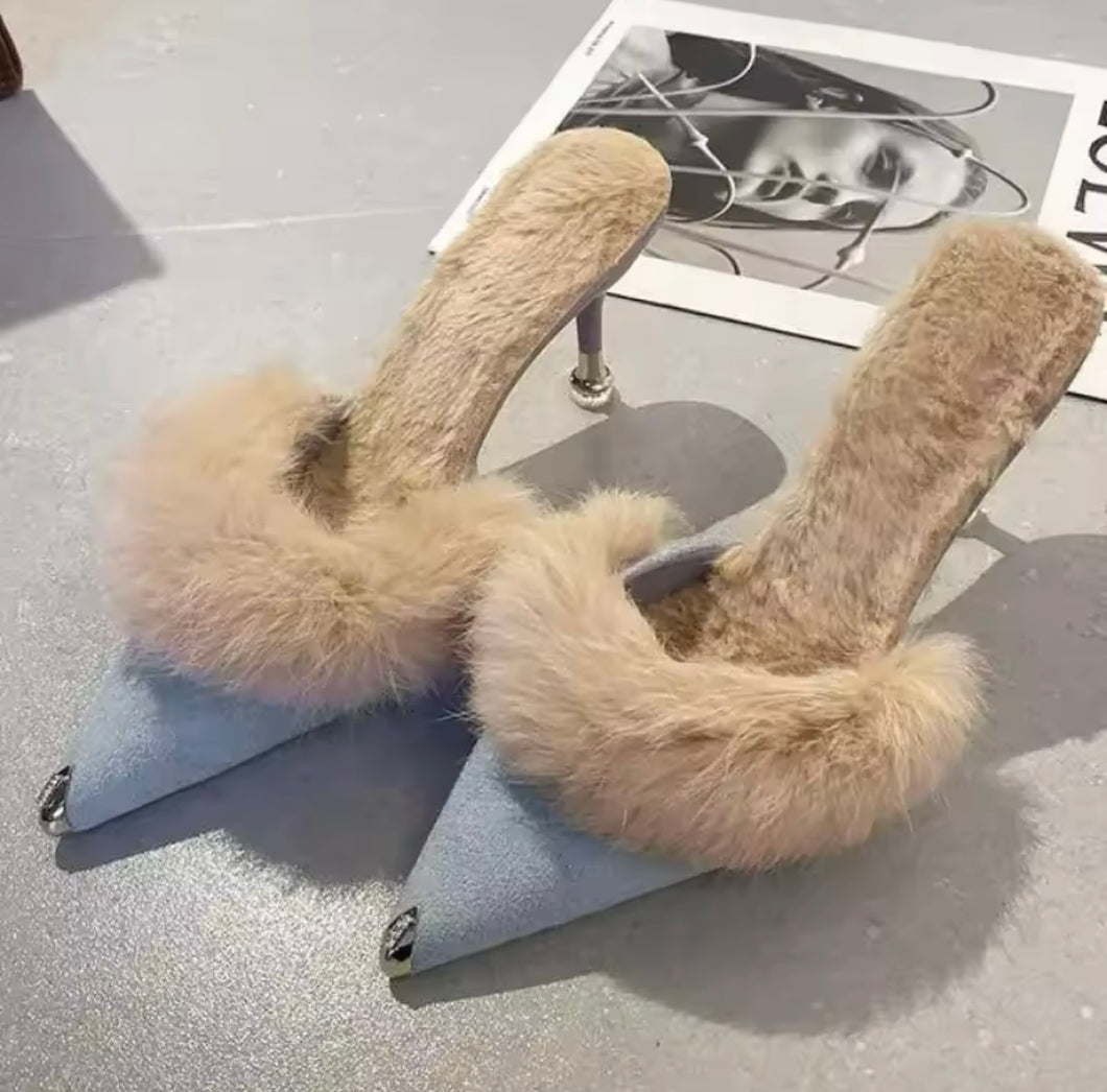 Fur mule heels