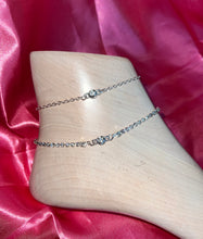 Crystal pendant anklet