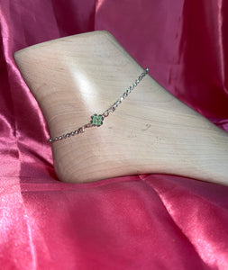 Clover anklet