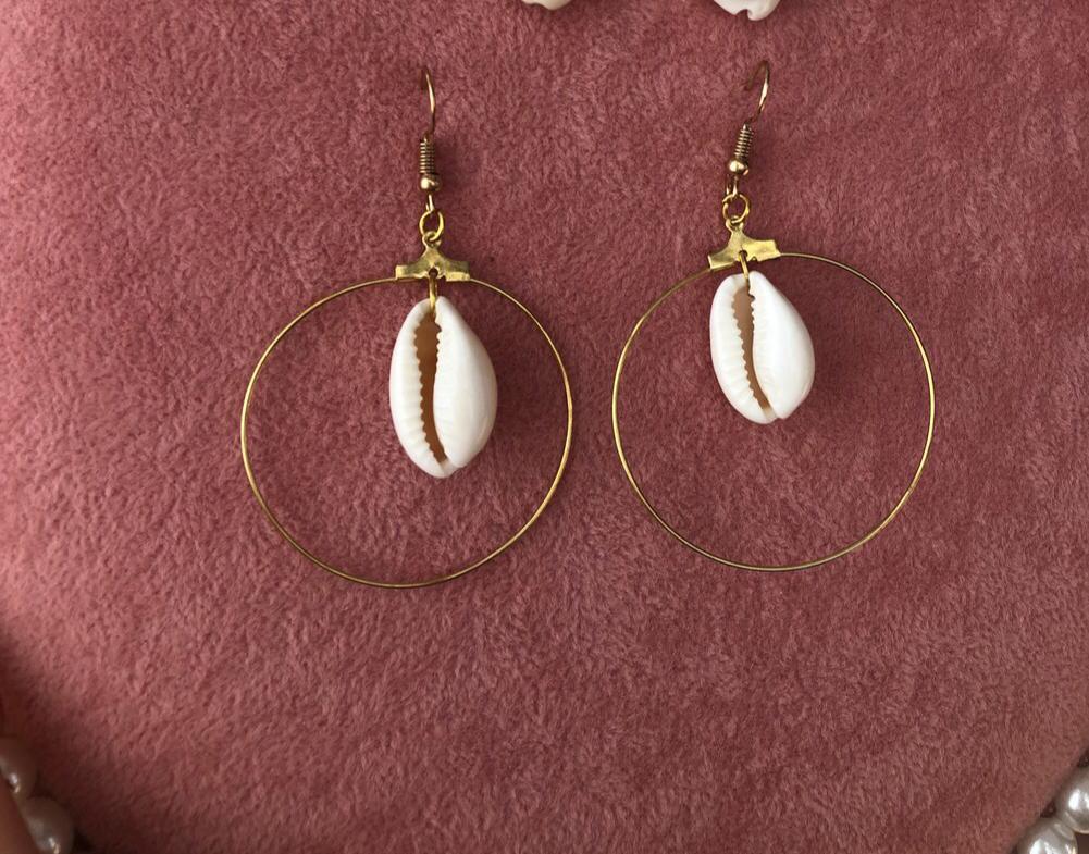 Seashell hoops