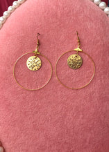 Coin middle hoop earrings