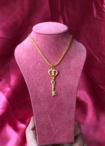 Key pendant necklace