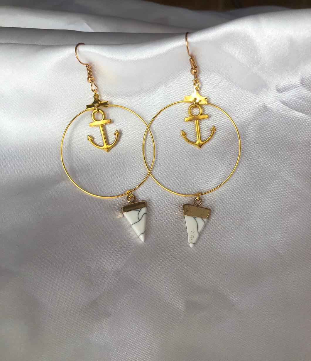 Pendant earrings