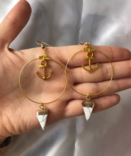 Pendant earrings